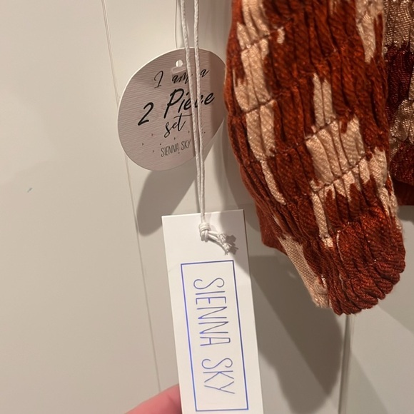 Sienna Sky Crop Top XL NWT - Picture 4 of 5